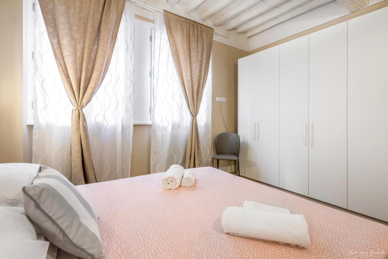 Wine Apartments Florence Barolo 外观 照片