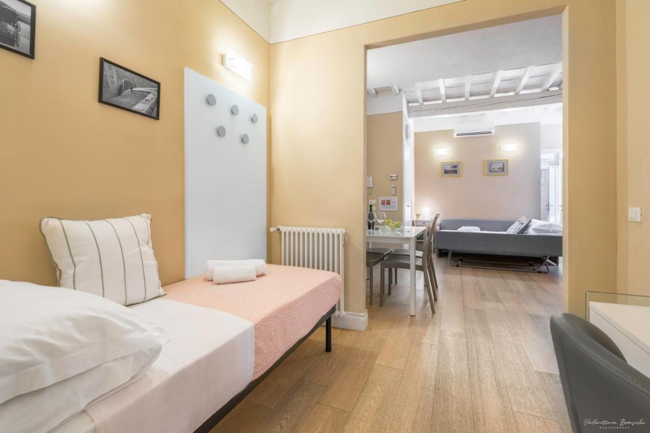 Wine Apartments Florence Barolo 外观 照片