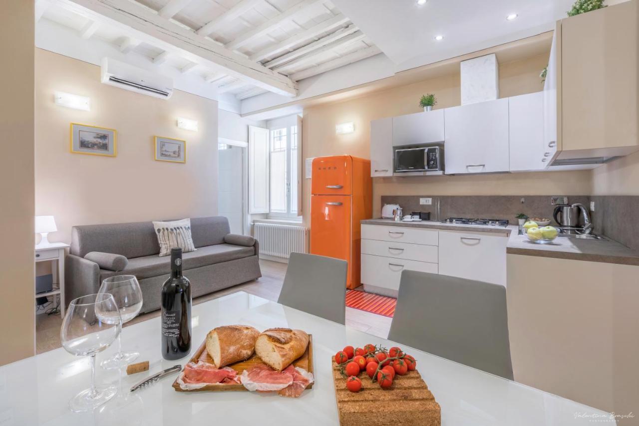 Wine Apartments Florence Barolo 外观 照片