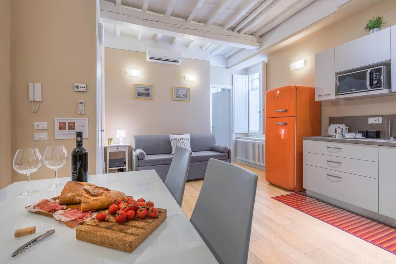 Wine Apartments Florence Barolo 外观 照片