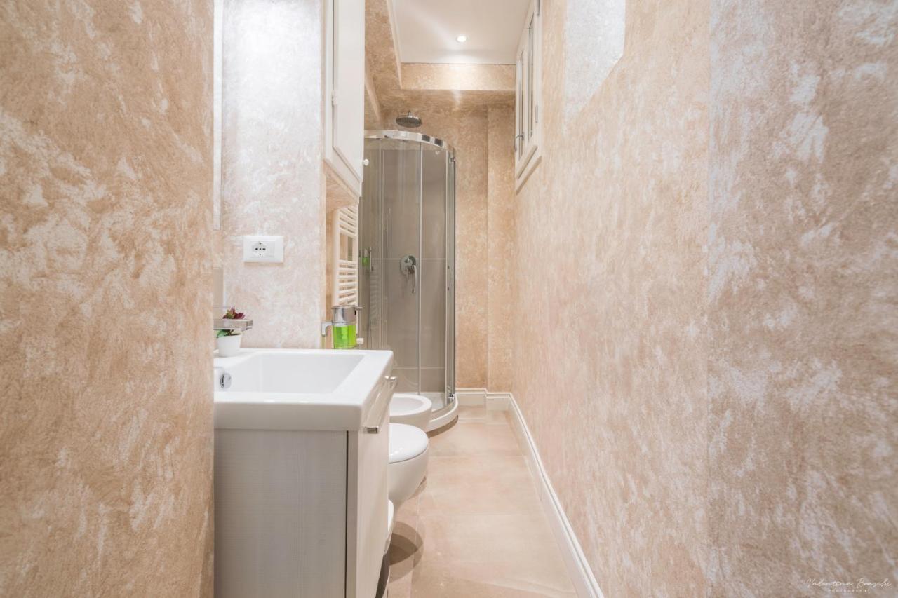 Wine Apartments Florence Barolo 外观 照片