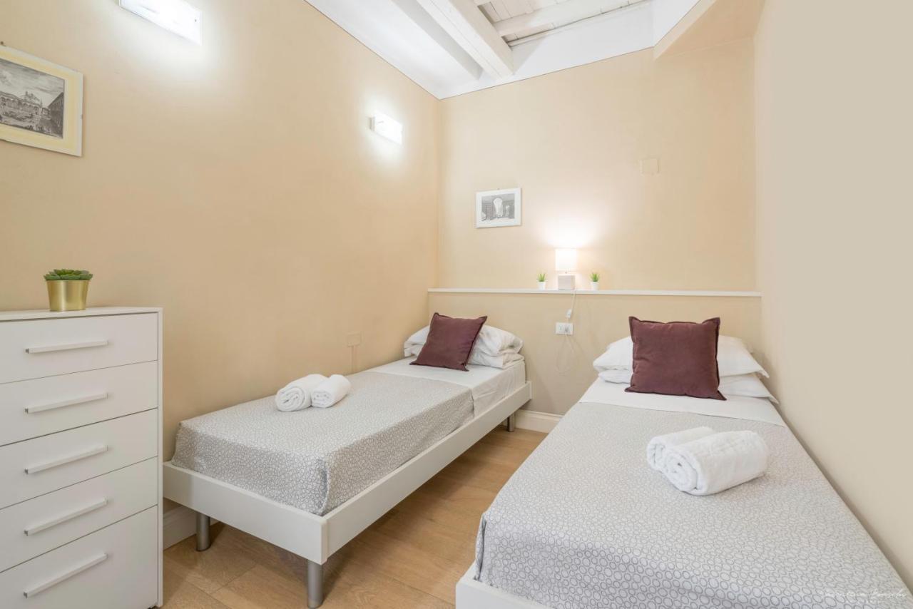 Wine Apartments Florence Barolo 外观 照片