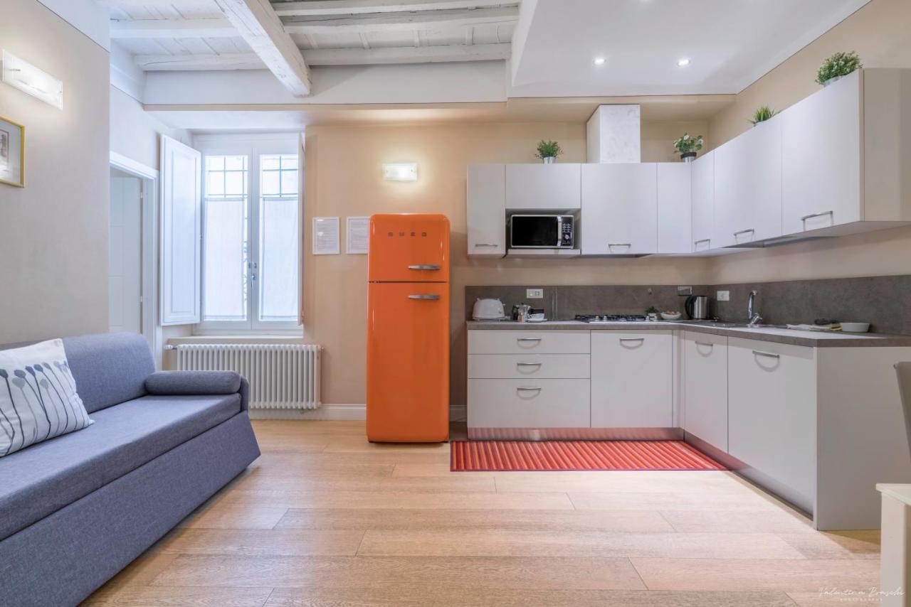 Wine Apartments Florence Barolo 外观 照片